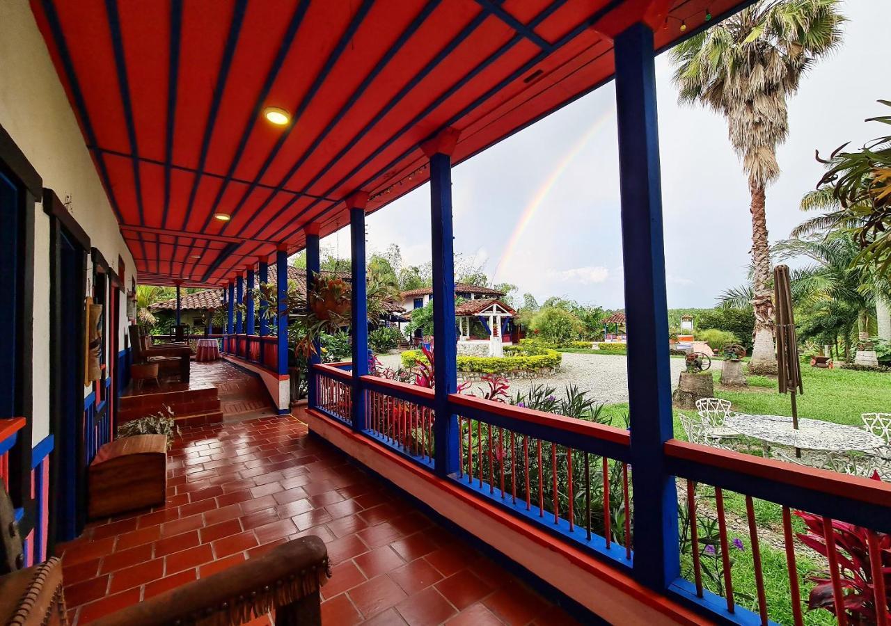 Hacienda Hotel El Percal Pueblo Tapao Exterior photo